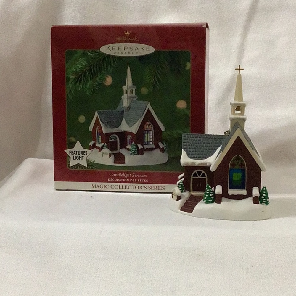 Hallmark Ornament-2001 Candlelight Services